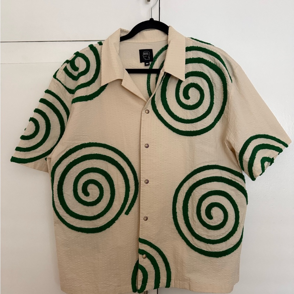 Brain Dead Cream and Green Swirl Men's Shirt